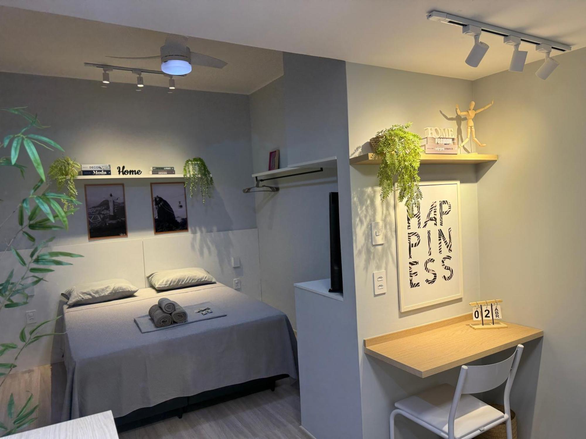 Studio Apartment Queen Bed